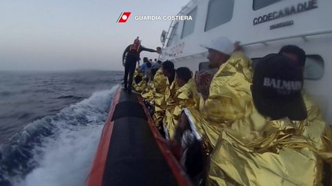 La tragedia se agrava: 50 inmigrantes muertos y 10.000 rescatados en 48 h en el Mediterráneo