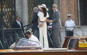 Clooney y Amal Alamuddin se dan el 'sí quiero' oficial en Venecia