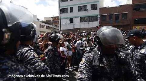Imágenes en exclusiva de las agresiones durante la consulta opositora en Caracas