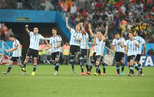 Argentina sólo pudo ganar a Holanda en los penaltis