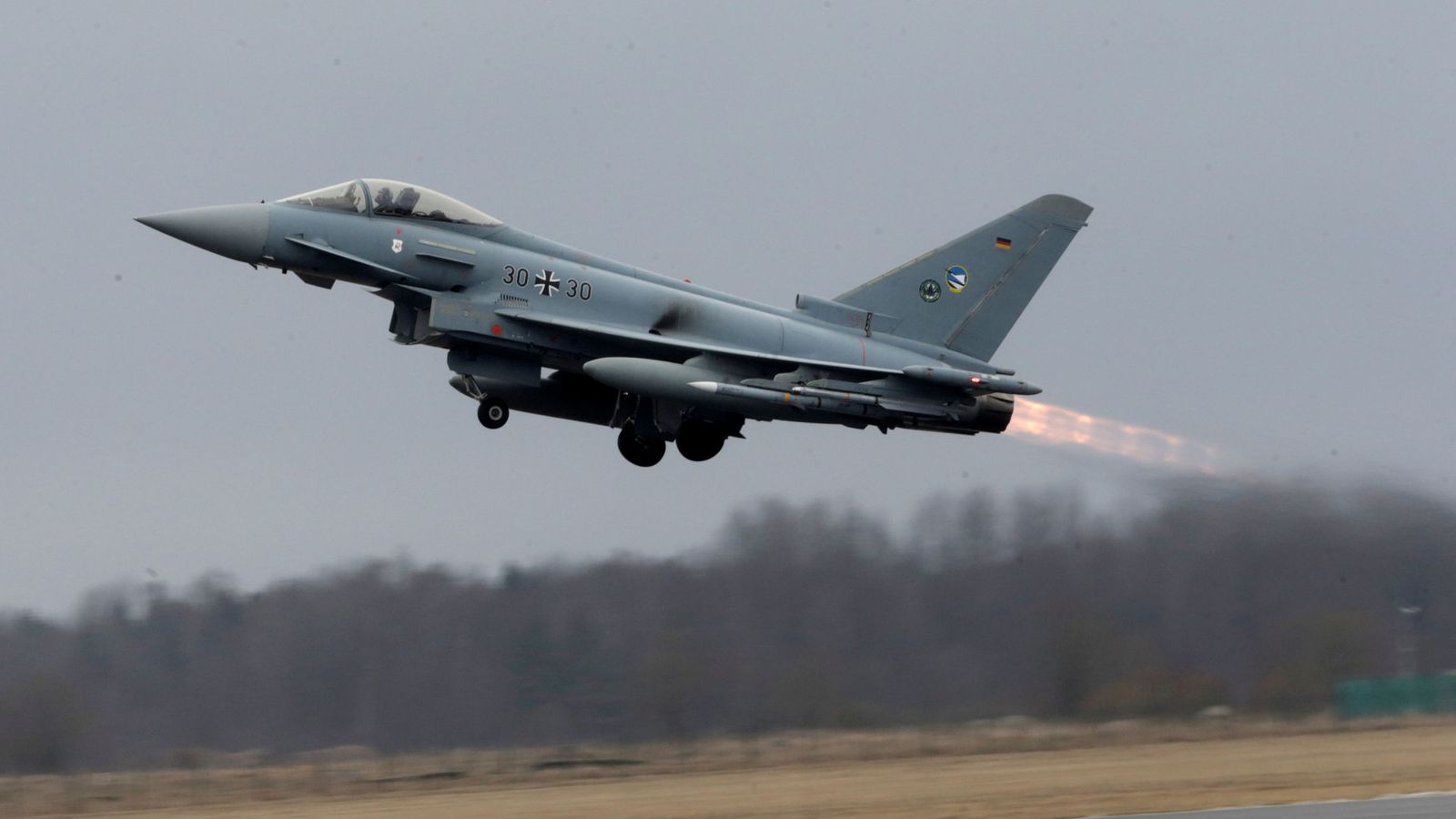 Resultado de imagen de pilotos Eurofighter de las Fuerzas Armadas alemanas
