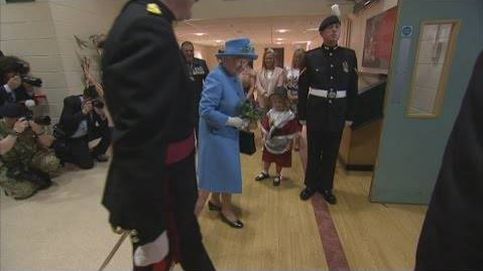La niña que fue abofeteada delante de la Reina Isabel II por un Guardia Real