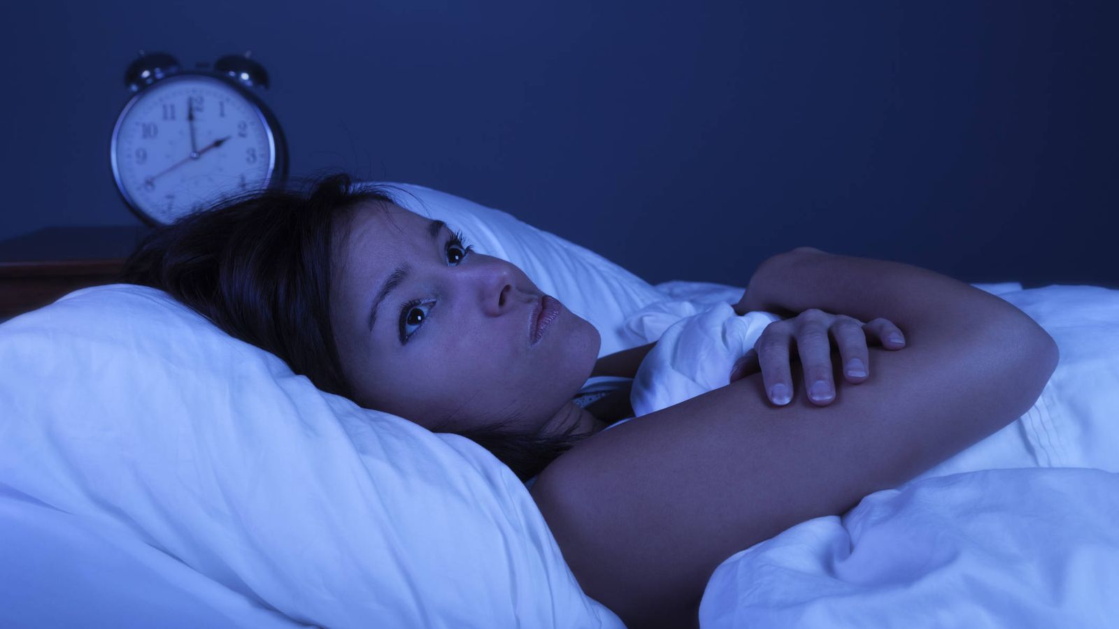 Dormir bien: Reestructuración del sueño: el arma secreta para curar el insomnio