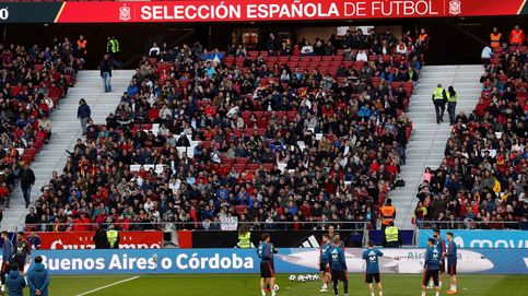 Fiebre por la selección en el Wanda Metropolitano: 15.000 espectadores en el entrenamiento