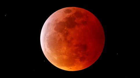 Las fotos del primer eclipse total de luna del 2019 y la superluna roja