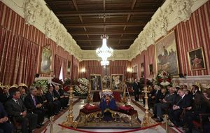 Sus hijos, sus nietos y Sevilla lloran la muerte de la duquesa de Alba 