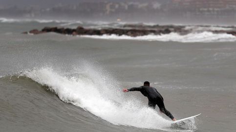 Impresionantes imágenes de los mejores surfistas del mundo sobre olas de 15 metros