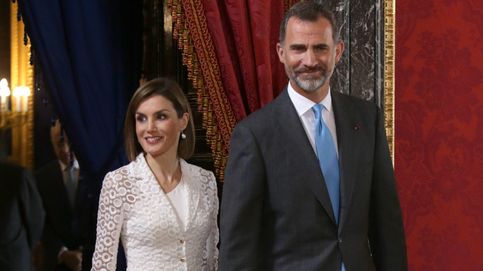 Los Reyes Felipe y Letizia almuerzan en Palacio junto al presidente rumano, Klaus Iohannis