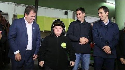 Álvaro, el joven con síndrome de Down que ha logrado ser bombero