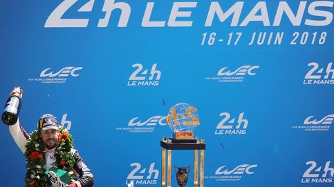 ¡Unas palabras del capitán!. Alonso y su celebración tras ganar Le Mans