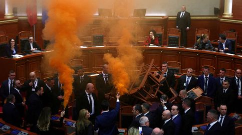 Tensión en el parlamento de Albania y República Checa celebra San Nicolás: el día en fotos