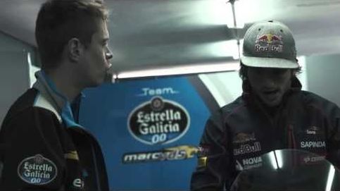 Carlos Sainz y Tito Rabat, el debut en moto del piloto de F1