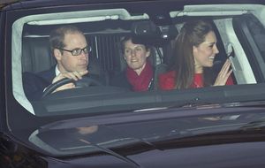 La familia real británica se reúne para celebrar su comida prenavideña