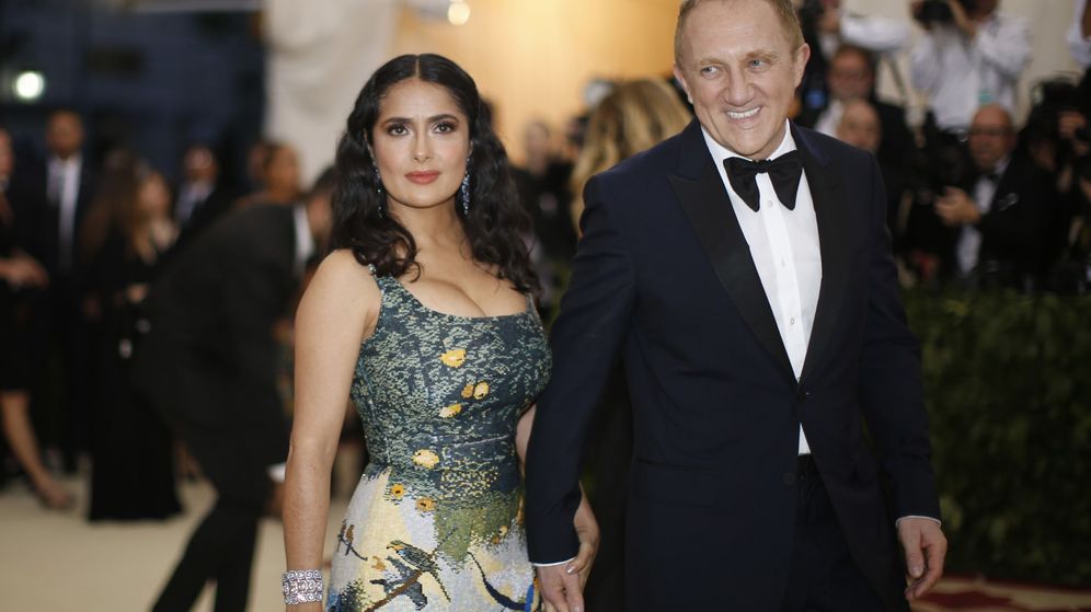 Foto: Salma Hayek junto a su esposo, el millonario Francois-Henri Pinault (Reuters)