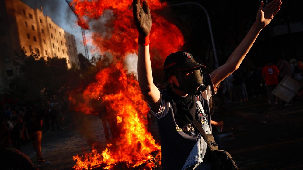 Foto: Décimo tercer día de protestas en Chile (EFE)
