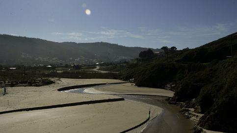 El rescate a un surfista en la playa de San Xurxo, en Ferrol