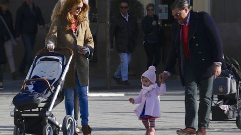 Sofía Mazagatos, día en familia con Tito Pajares y su pequeña