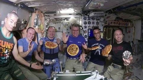 Así cocinaron seis astronautas una pizza en el espacio
