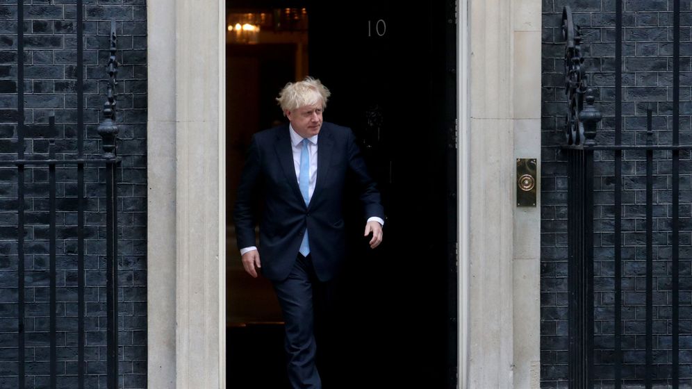 Foto: El 'premier' britÃ¡nico, Boris Johnson, saliendo del 10 de Downing Street. (Reuters)