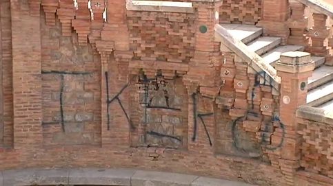 Indignación en Teruel tras un grafiti en la emblemática Escalinata del Paseo del Ovalo