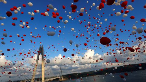 Nuevo puente en Estambul y barcos clásicos en Menorca: el día en fotos