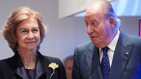 Don Juan Carlos y doña Sofía, en la exposición sobre los 40 años de la democracia