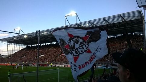 El St Pauli, los piratas del fútbol que mejor exprimen a su calavera