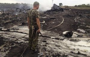 Derribado en Ucrania un avión con 295 personas a bordo