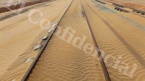 En imágenes: La arena invade tramos del AVE Medina-La Meca