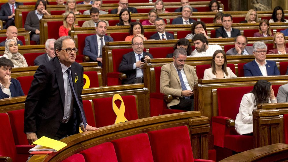 Foto: Quim Torra vota durante la primera sesión del debate de investidura en el Parlament. (EFE)