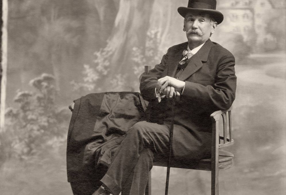 Foto: Retrato de Galdós de Antonio Calvache hacia 1915