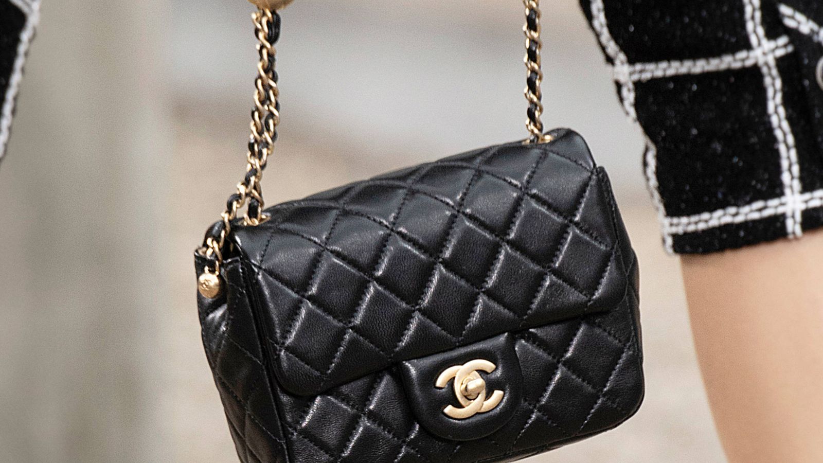 Bolso Chanel Outlet Sale, UP TO 69% OFF | www.rupit.com