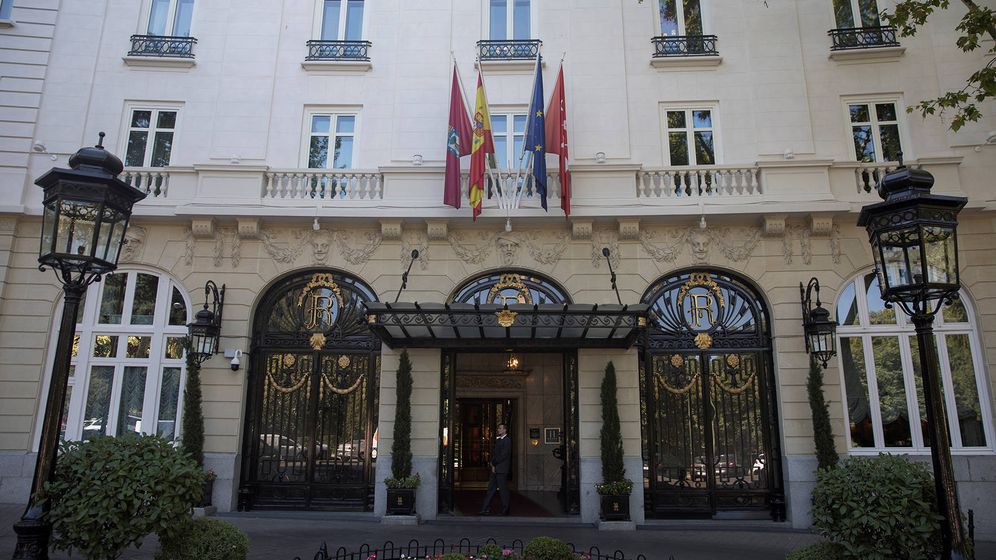 Foto: Fachada del hotel Ritz, antes de su cierre. (Reuters)