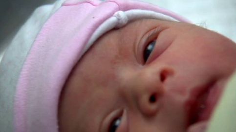 Raisa, el primer bebé español del 2018 nace en Barcelona a las 00:18