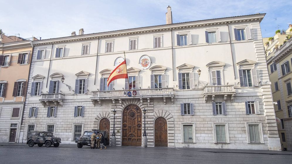 Contacta fácilmente con la Embajada española en Italia-0
