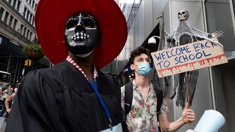 Protesta de profesores en Nueva York y en velero por el mar Egeo: el día en fotos