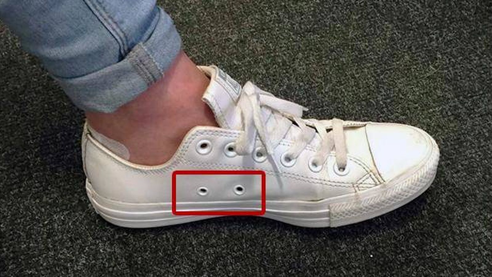 YouTube: ¿Para qué son los agujeros que tienen a los lados las zapatillas Converse ...
