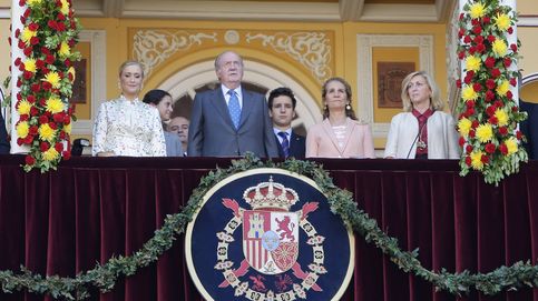 Nieves Álvarez, el Rey Juan Carlos, María Dolores de Cospedal... Los asistentes a la corrida de la Beneficencia