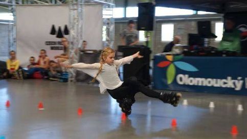 La niña de 11 años que 'vuela' sobre sus patines