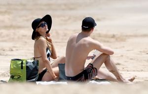 Paris Hilton disfruta de Hawai junto a su novio