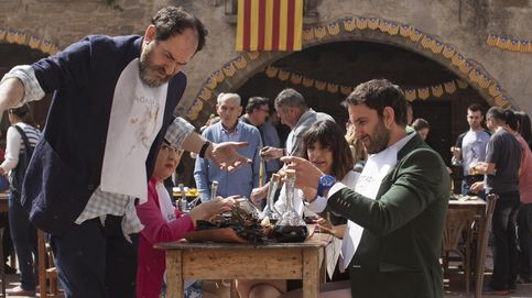 Sardanas, 'castellers' y una 'calçotada': así son las primeras imágenes de 'Ocho apellidos catalanes'
