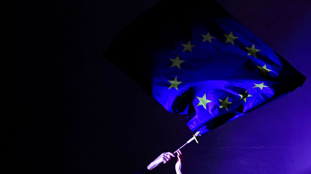 Foto: Bandera europea, durante una manifestación pro-UE en Londres. (Reuters)