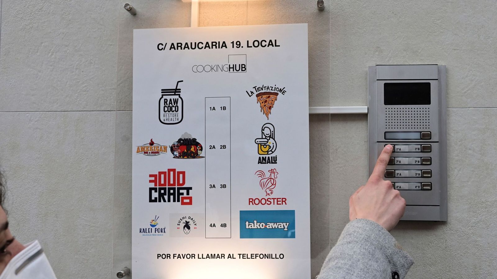 Cerco a las cocinas fantasma en el centro de Madrid: no podrán superar los 350 metros thumbnail