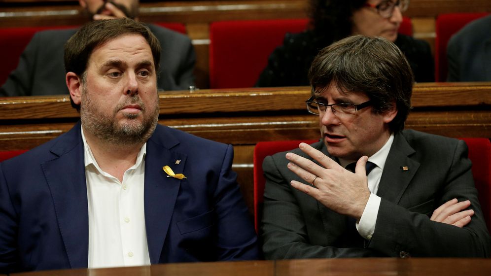 Foto: Carles Puigdemont (d) y Oriol Junqueras (i), en una foto de archivo. (Reuters)