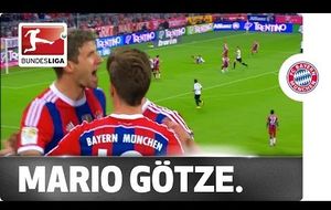Müller emula el taconazo de Guti ante el Deportivo