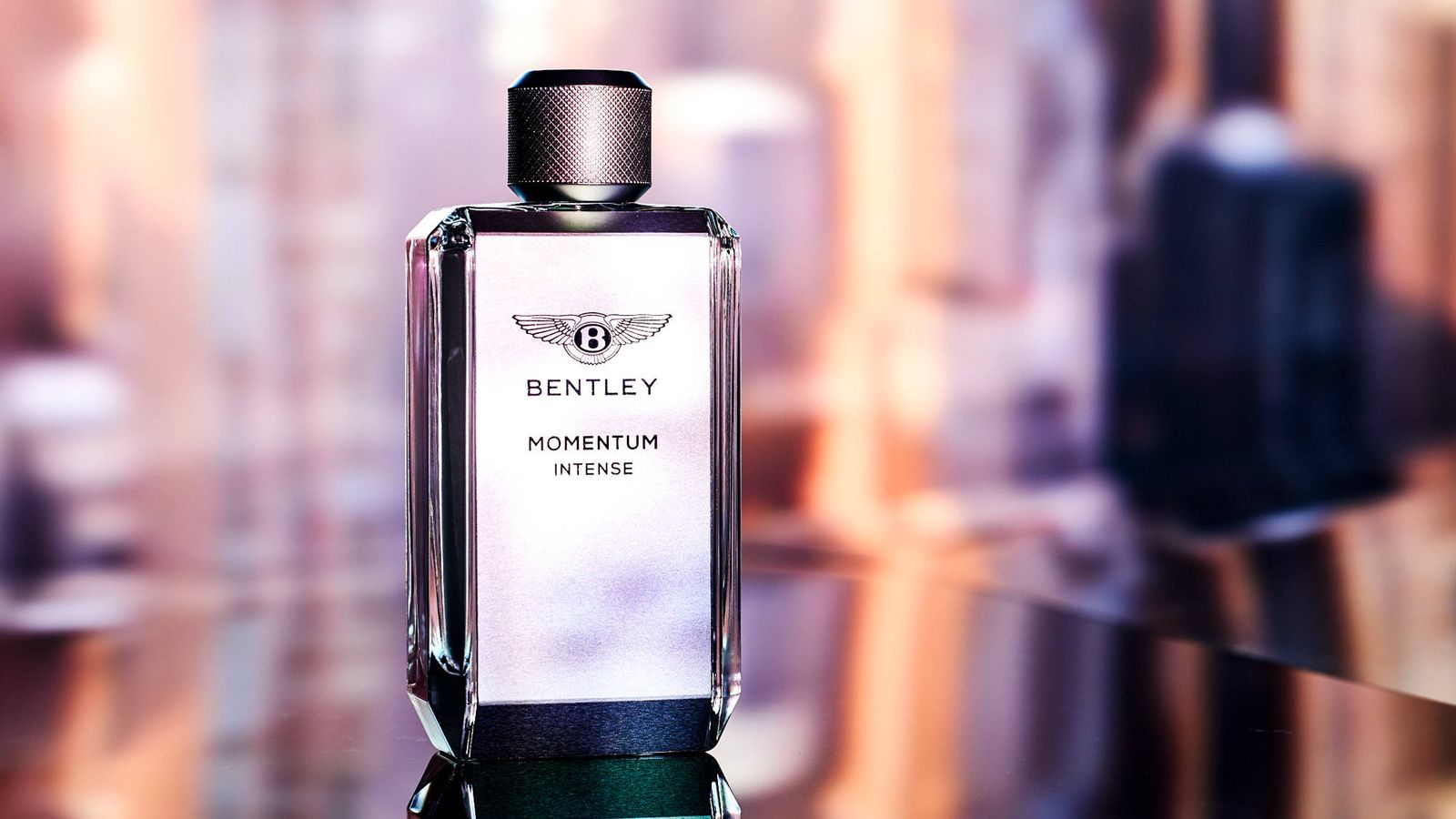 Introducir Gimnasio carrera Bentley: Así huele un Bentley