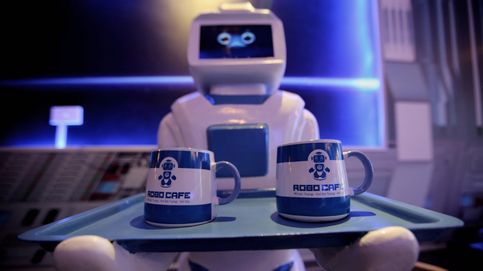 El primer robot camarero y Praga, 25 años como Patrimonio de la Humanidad: el día en fotos