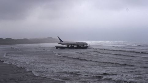 Por tierra, mar y aire: el descomunal transporte de aviones y otras megaestructuras