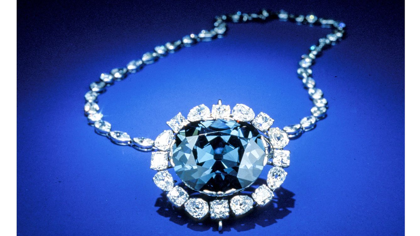Foto: El Diamante Azul, ahora llamado 'Diamante Hope', con su montaje actual, lo compró Harry Winston y lo donó al Instituto Smithsonian de Washington.