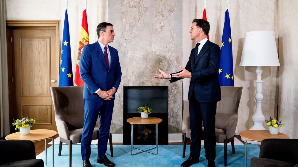 Foto: El primer ministro holandés, Mark Rutte (d), recibe en La Haya al presidente español, Pedro Sánchez. (EFE)
